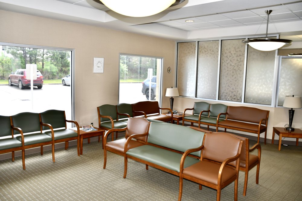 GREEN CLINIC NORTHSIDE Updated August 2024 1402 Celebrity Dr