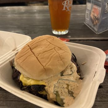 Smash That Burger - Smashed burger. Beer from Rooftop. - Burgers Near Me - Seattle, Washington