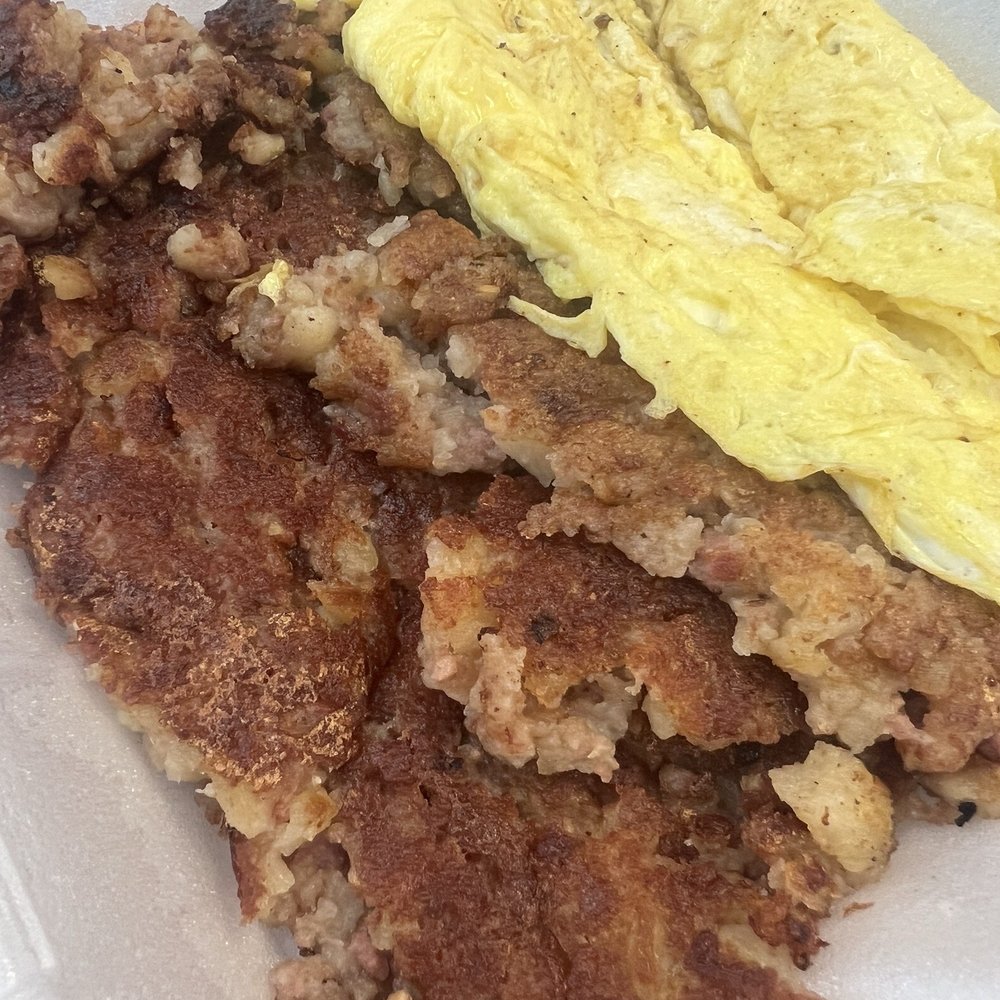 Eisenhower Deli - Cafes Near Me - Alexandria, Virginia