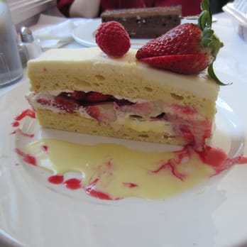 Zakes Cafe - Summer Shortcake - New American Near Me - Fort Washington, Pennsylvania Zakes Cafe - Summer Shortcake - New American Near Me - Fort Washington, Pennsylvania