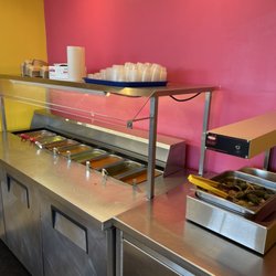 Los Balito's Taco Shop - Salsa bar