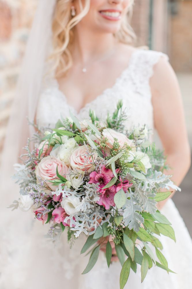 FLOWERS BY CINDY Updated September 2024 17 Photos 144 Manchester