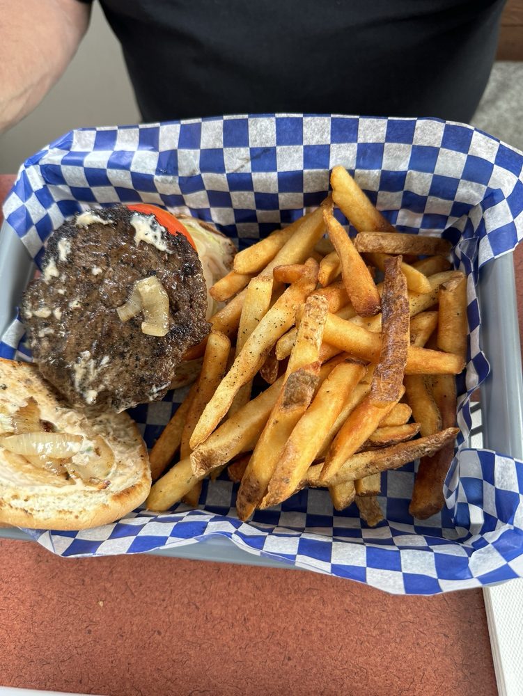 Walter's Burger Shed Logo