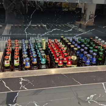 Lounge Miro - Beer anyone? - Airport Lounges Near Me - El Prat de Llobregat, B