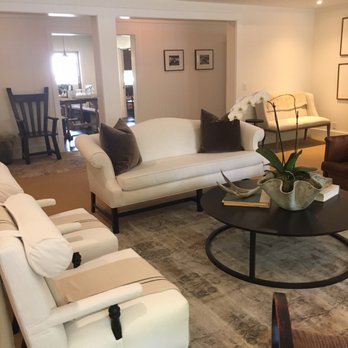 Ballard Inn - Living room with the fireplace - Hotels Near Me - Ballard, California