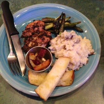 Winey Beach Cafe - Jerk chicken, asparagus, garlic mashed potatoes and half-baked apples - Caribbean Near Me - Whiting, Indiana