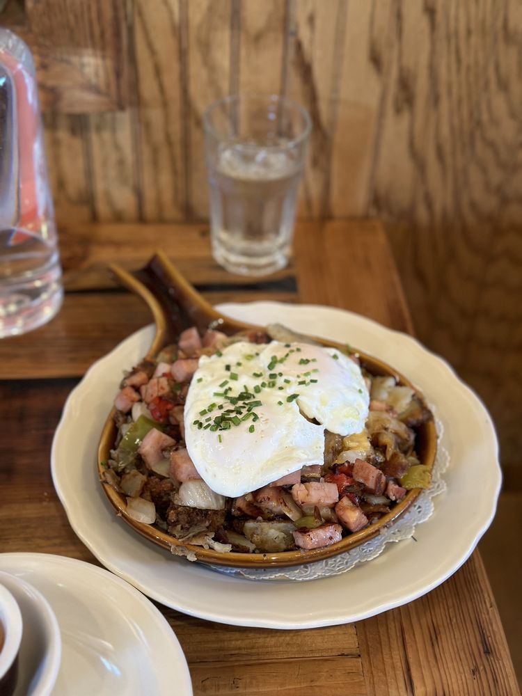 The Maple Counter Cafe