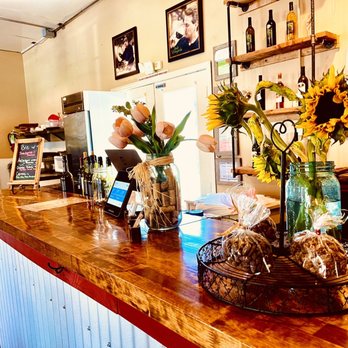 Irish Vineyards - Bar - Wineries Near Me - Murphys, California Irish Vineyards - Bar - Wineries Near Me - Murphys, California