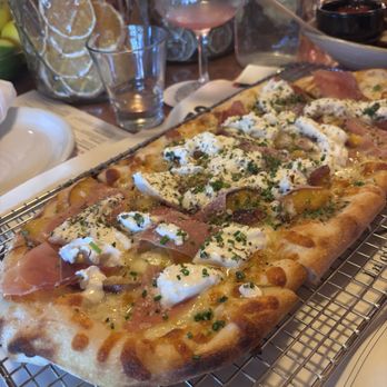 Von's 1000Spirits - Stone Fruit & Burrata Pizza - Cocktail Bars Near Me - Kirkland, Washington Von's 1000Spirits - Stone Fruit & Burrata Pizza - Cocktail Bars Near Me - Kirkland, Washington