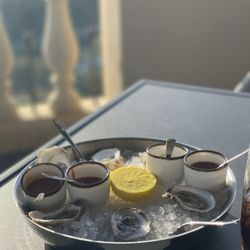 Capa - 1/2 dozen oysters