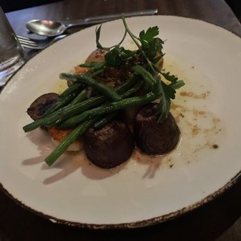 Atlantic Fish - Georges Bank Scallops was good - Seafood Near Me - Boston, Massachusetts