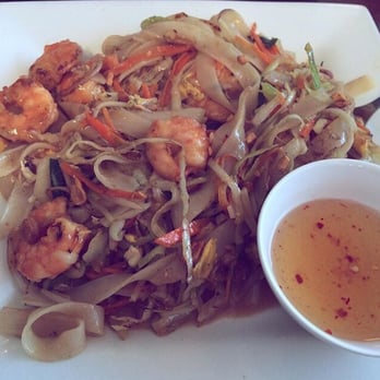 Pho Chau - Shrimp Pad Thai!! Delicious - Vietnamese Near Me - Rochester, Minnesota Pho Chau - Shrimp Pad Thai!! Delicious - Vietnamese Near Me - Rochester, Minnesota