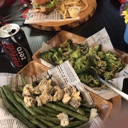 Burg'z Burgers - Beans and brócoli. Both 8 with a $1 of blue cheese