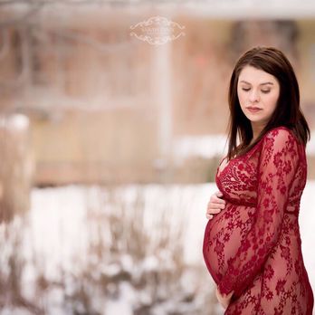 Sarah Lynn Photography - Gardner Village Maternity Session - Session Photography Near Me Sarah Lynn Photography - Gardner Village Maternity Session - Session Photography Near Me