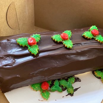 Scoop and Joy - Their take on a Yule log - because of course they have one! - Coffee & Tea Near Me - Scottsdale, Arizona Scoop and Joy - Their take on a Yule log - because of course they have one! - Coffee & Tea Near Me - Scottsdale, Arizona