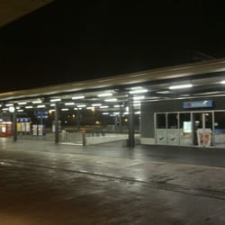 Bahnhof Wettingen - Shiny new Kiosk with a PostFinance ATM cash machine on the side, too!