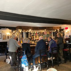 Old Court House - Local lovely home cooked food and friendly chatter with owners.