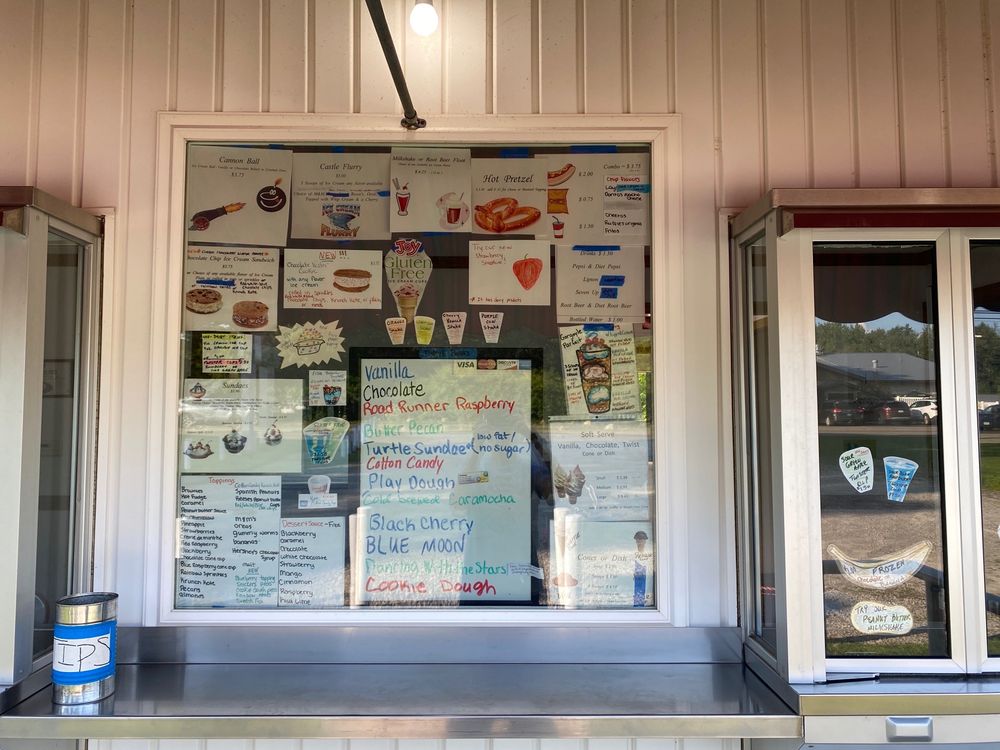 CASTLE ICE CREAM Updated September 2024 14 Photos 7334 W Lake Rd