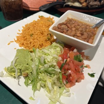 Mariachi - Fajitas - Mexican Near Me - Terrell, Texas