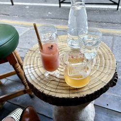 The Cambridge Public House - One each before dinner. A very good start to the evening