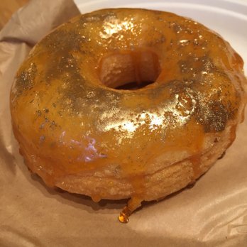 AlimamaTea - Brûlée donut - Desserts Near Me - New York, New York AlimamaTea - Brûlée donut - Desserts Near Me - New York, New York