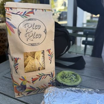 Rico Rico Vegano - Cups and guacamole - Mexican Near Me - Oakland, California