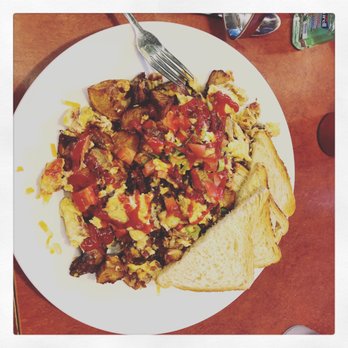 Spoons Diner - Parliament Hill Hash - Breakfast & Brunch Near Me - Victoria, British Columbia