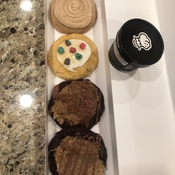 Crumbl - Morrisville - Churro, Berry Crunch and two German chocolates. Oh and ice cream - Bakeries Near Me - Morrisville, North Carolina Crumbl - Morrisville - Churro, Berry Crunch and two German chocolates. Oh and ice cream - Bakeries Near Me - Morrisville, North Carolina