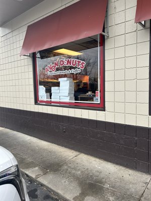 Avon Donuts Inc by null