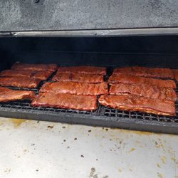 JAKE'S BBQ - For some happy customers