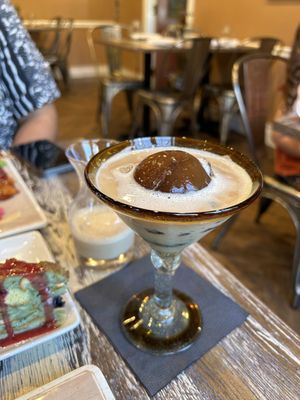 Yaz's Table Breakfast & Brunch by null