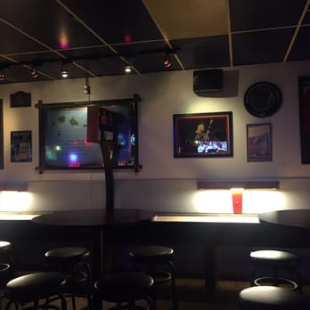 Lukes Lounge - Lounges Near Me - Dixon, California