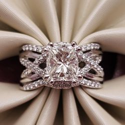 Union Goldsmiths - Customized wedding set.