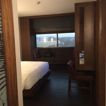 Walnut Creek Marriott - Marriot's remodeled room... - Hotels Near Me - Walnut Creek, California