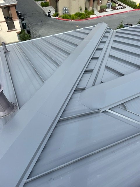 Slide of Cachus Roofing