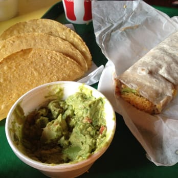 Taco House - guacamole w/ "chips" & puerco plato - Mexican Near Me - Arnolds Park, Iowa Taco House - guacamole w/ "chips" & puerco plato - Mexican Near Me - Arnolds Park, Iowa