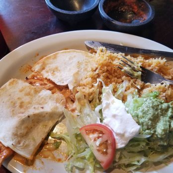 El Toro Mexican Grill and Bar - Chicken quesadilla with rice, sour cream and quac - Mexican Near Me - Amherst, New York El Toro Mexican Grill and Bar - Chicken quesadilla with rice, sour cream and quac - Mexican Near Me - Amherst, New York