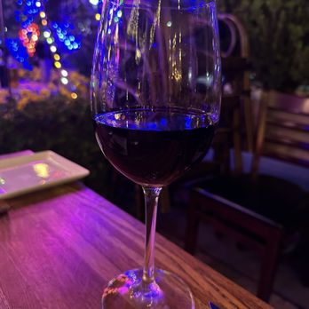 Guerra Steakhouse - Steakhouses Near Me - Arlington, Virginia