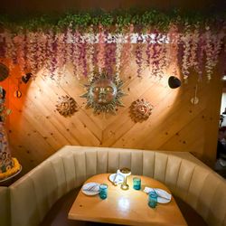 Mamita Cocina Mexicana - Ambience.