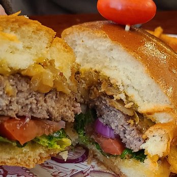 The Broken Inn - Our medium-rare request looks more like their medium-well option. - Pubs Near Me - Niskayuna, New York The Broken Inn - Our medium-rare request looks more like their medium-well option. - Pubs Near Me - Niskayuna, New York