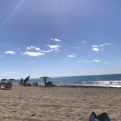 Meloneras Playa - Ein Teil des Strandes mit Liegen zum mieten