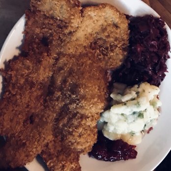 Reichenbach Hall - Schnitzel with mushroom sauce. Yup, where is the sauce?!?! - Bars Near Me - New York, New York Reichenbach Hall - Schnitzel with mushroom sauce. Yup, where is the sauce?!?! - Bars Near Me - New York, New York
