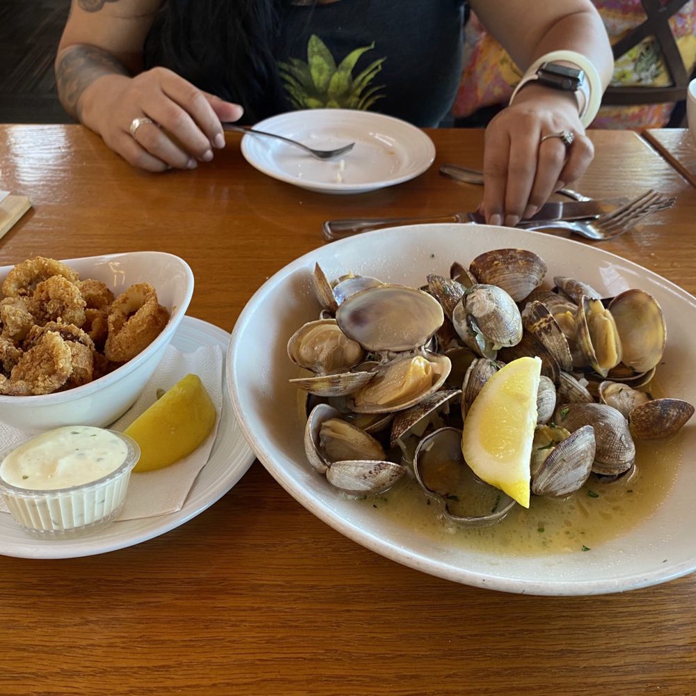 Ray's Café - Seafood Near Me - Seattle, Washington Ray's Café - Seafood Near Me - Seattle, Washington