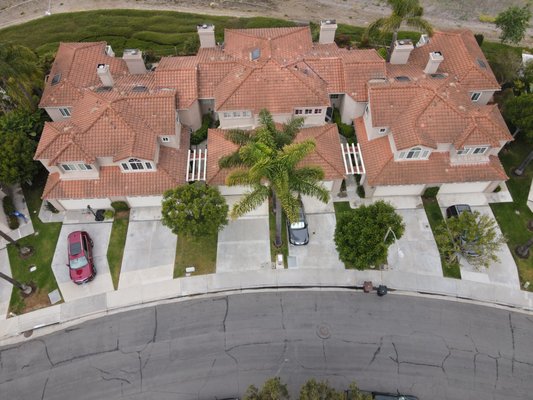 Alarcon Roofing Logo