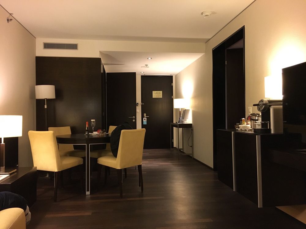 FOUR POINTS BY SHERATON SIHLCITY ZURICH Updated June 2024 28