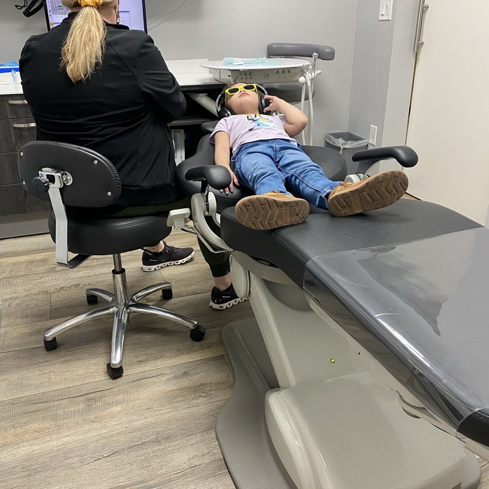 Gold River Pediatric Dentistry - Kelly and one of my twins. - Pediatric Dentists Near Me - Gold River, California Gold River Pediatric Dentistry - Kelly and one of my twins. - Pediatric Dentists Near Me - Gold River, California