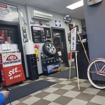 Fast Lane Quick Lube - Oil Change Stations Near Me - Canton, Connecticut
