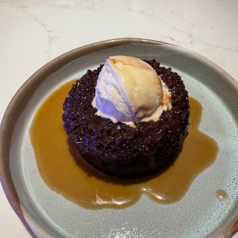 Gordon Ramsay Hell's Kitchen - Toffee pudding - Desserts Near Me - Washington, DC, District of Columbia Gordon Ramsay Hell's Kitchen - Toffee pudding - Desserts Near Me - Washington, DC, District of Columbia