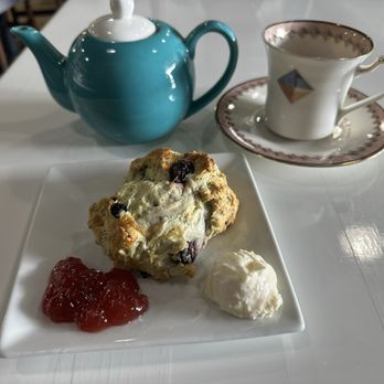 Hummingbird Tea Room & Bakery - Blueberry scone and Earl Gray tea - Tea Rooms Near Me - Magnolia, Texas Hummingbird Tea Room & Bakery - Blueberry scone and Earl Gray tea - Tea Rooms Near Me - Magnolia, Texas