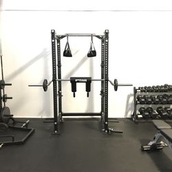Iron Unity - Squat rack with safety squat bar, open ended trap bar